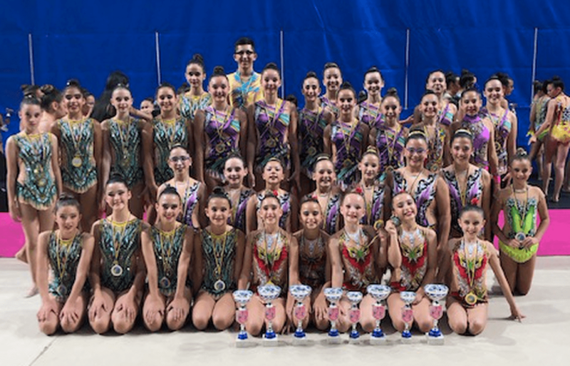 Foto de grupo con todos los representantes del Attenya Telde (Foto TA)